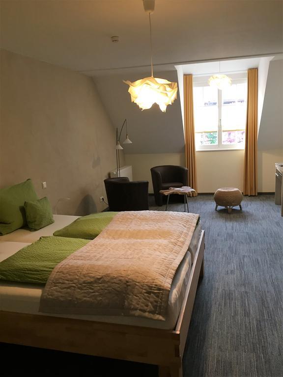 Hotel Alter Winzerhof Weisenheim Am Berg E.K. Zewnętrze zdjęcie