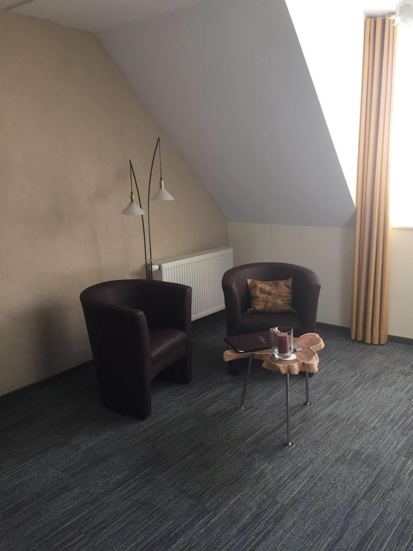 Hotel Alter Winzerhof Weisenheim Am Berg E.K. Zewnętrze zdjęcie