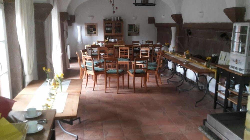 Hotel Alter Winzerhof Weisenheim Am Berg E.K. Zewnętrze zdjęcie